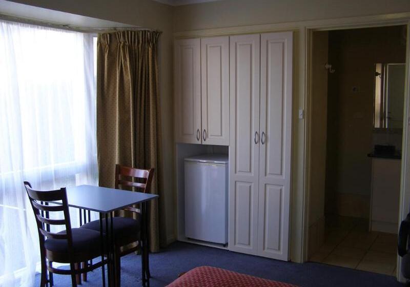 Мотель Eight Spence