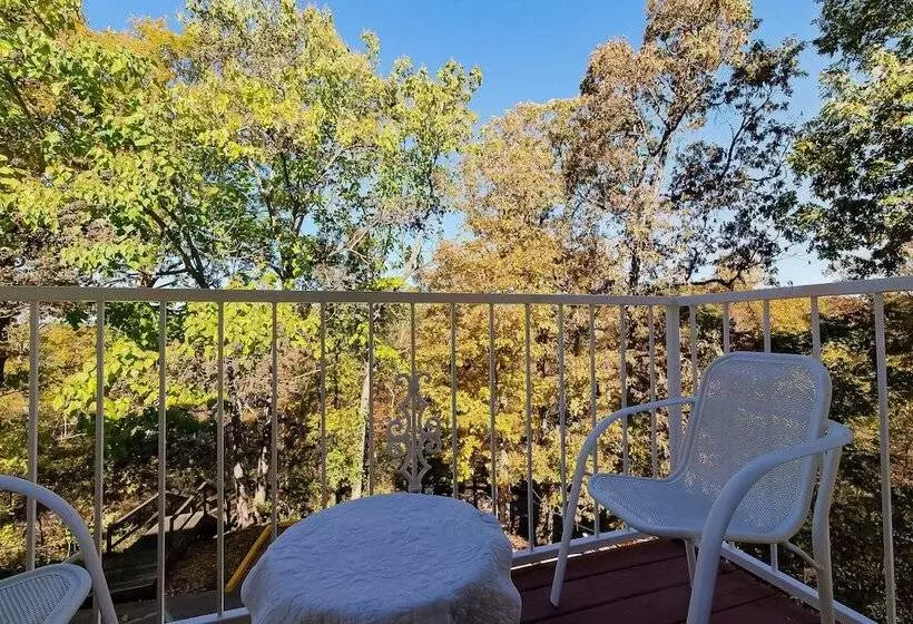 מוטל O Eureka Springs Christ Of Ozark Area