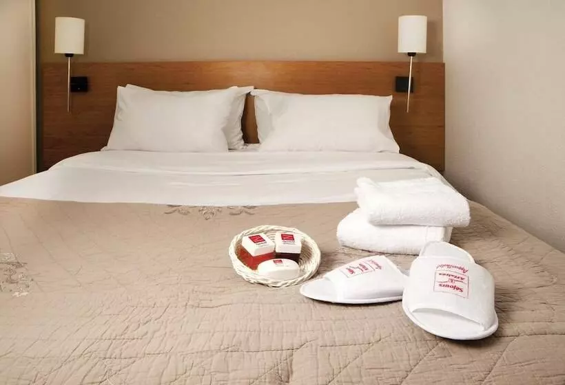 Séjours & Affaires Pantin Charles De Gaulle