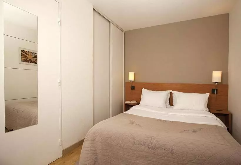 Séjours & Affaires Pantin Charles De Gaulle