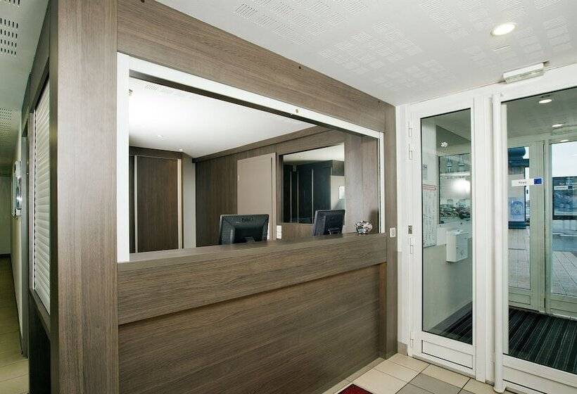 Séjours & Affaires Pantin Charles De Gaulle