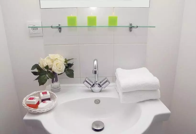 Séjours & Affaires Pantin Charles De Gaulle