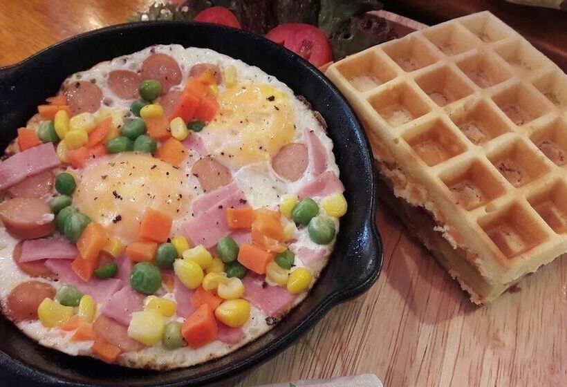 Sincere Guest House & Restaurant   Hostel