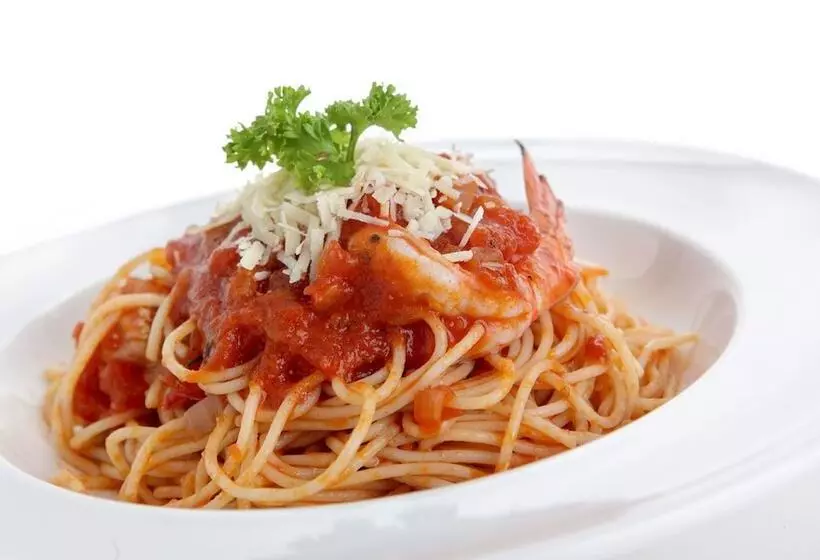 Sincere Guest House & Restaurant   Hostel