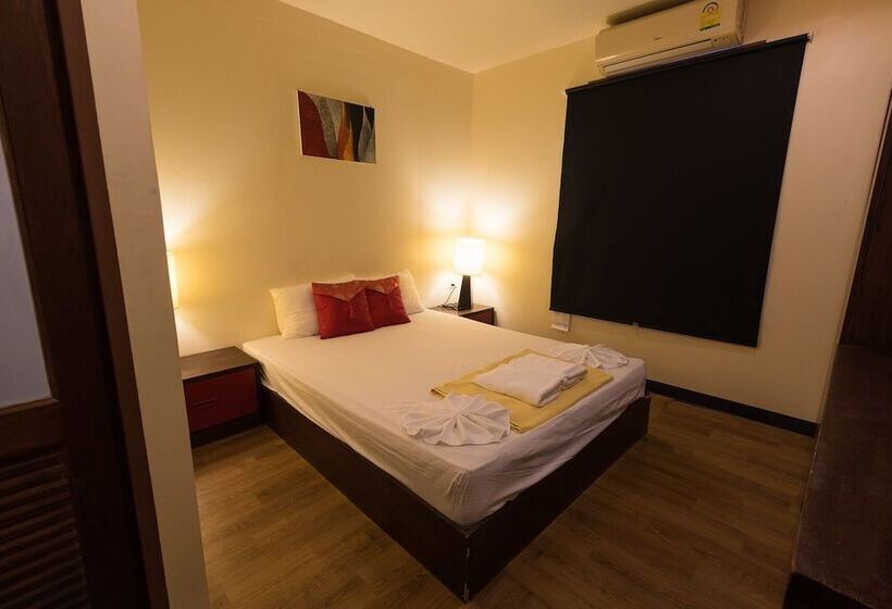 Sincere Guest House & Restaurant   Hostel