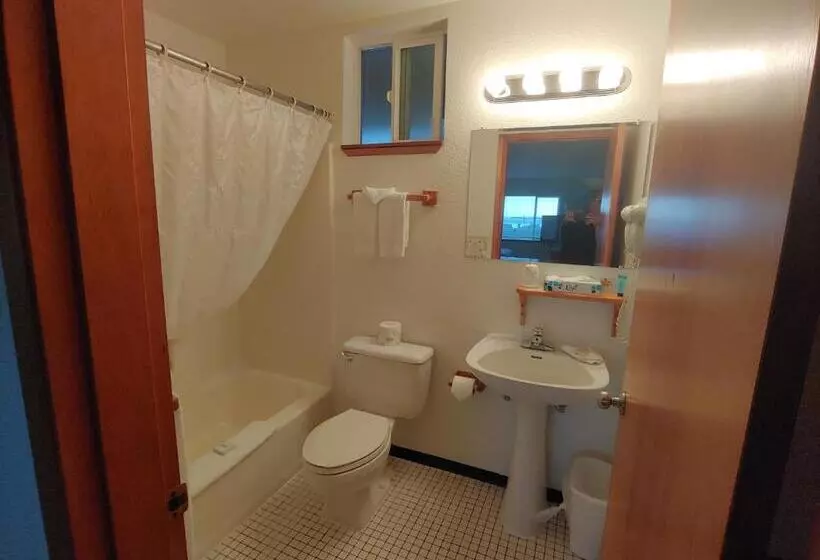 The Dublin House Motel