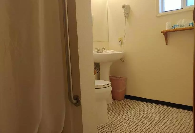 The Dublin House Motel