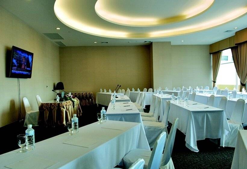 The Narathiwas Hotel & Residence Sathorn Bangkok