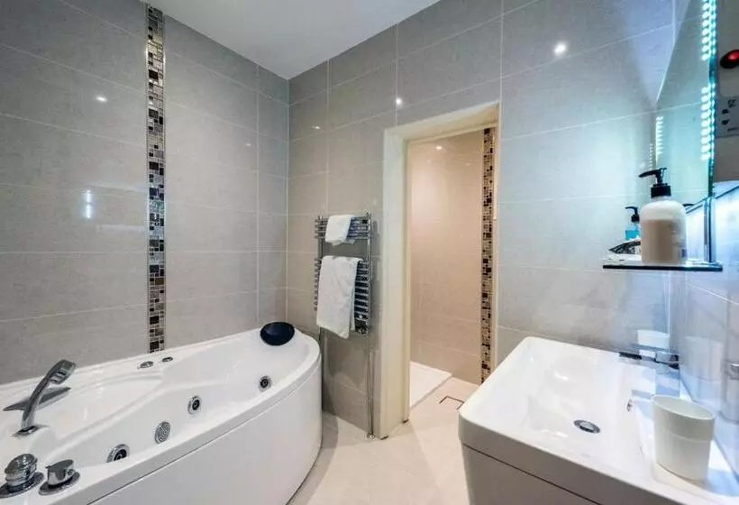 ベッドアンドブレックファースト Baldwin House