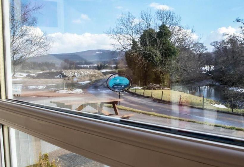 مبيت وإفطار Feughside Guesthouse