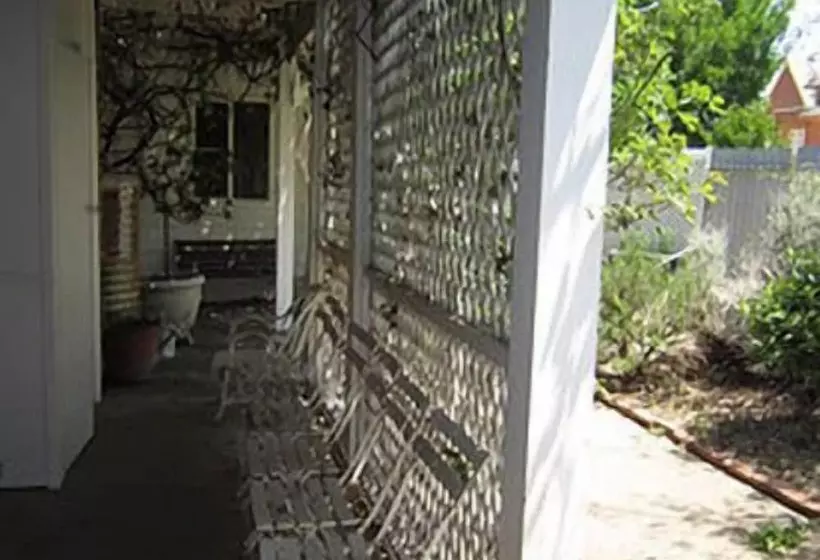 Bed and Breakfast Marlow House