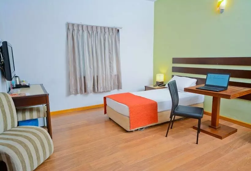 تختخواب و صبحانه Monsoon Suites