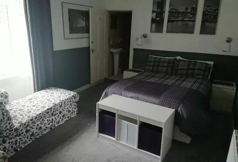 Bed and Breakfast Nethermains House