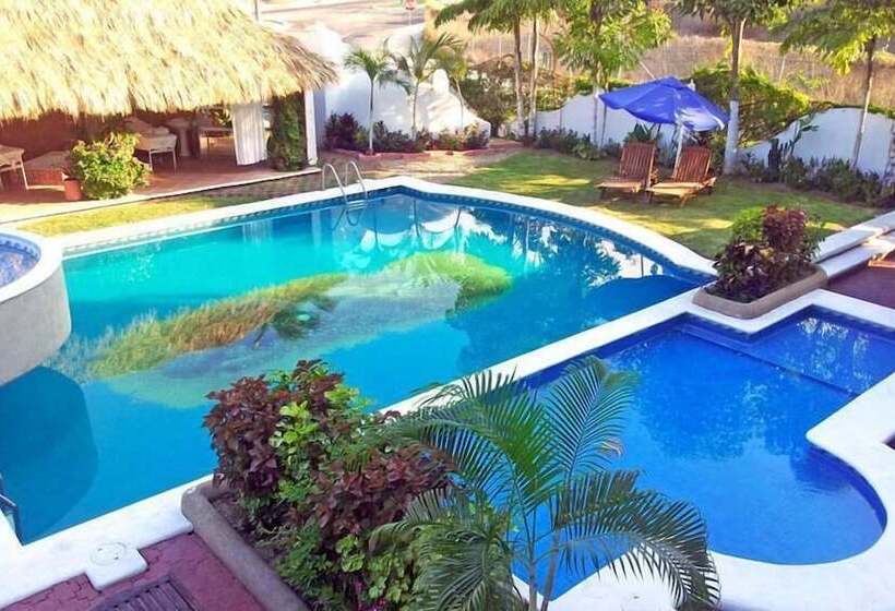 فندق Canadian Resort Huatulco