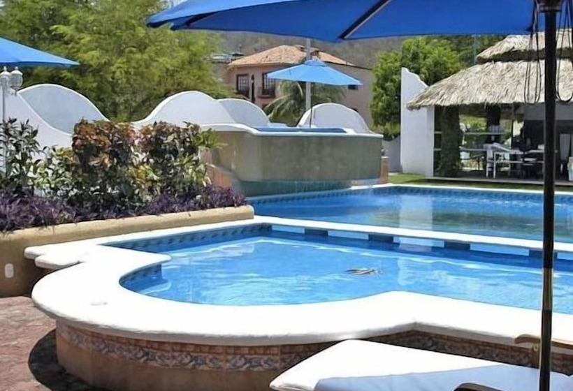 فندق Canadian Resort Huatulco