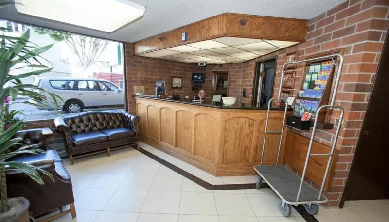 בית מלון כפרי Columbus Inn