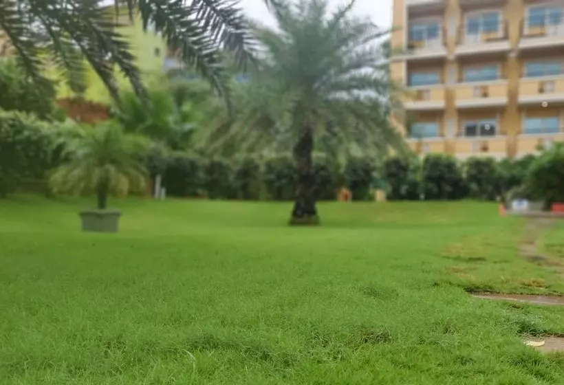 בית מלון כפרי Ibis Styles Goa Calangute An Accor Brand