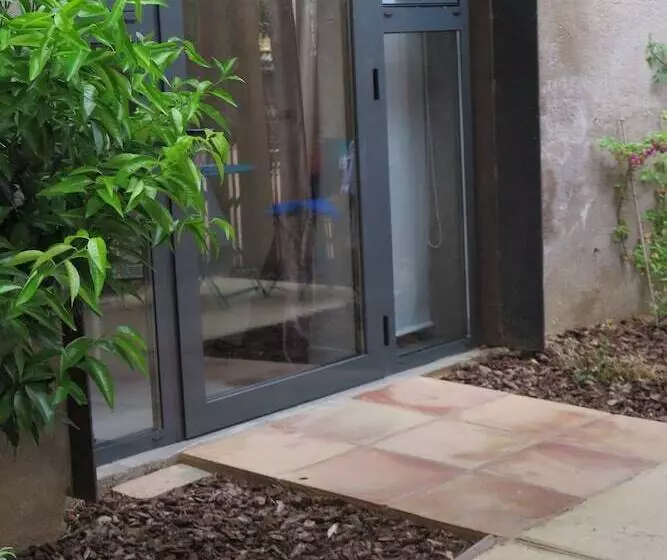 ホテル Mas Carreras 1846