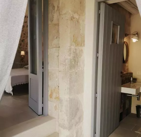 هتل Masseria Cianciò