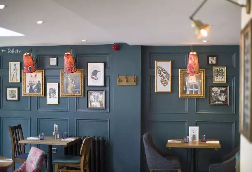 فندق The Old Cock Inn