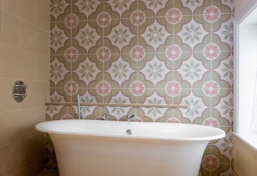 בית מלון כפרי The Old Cock Inn