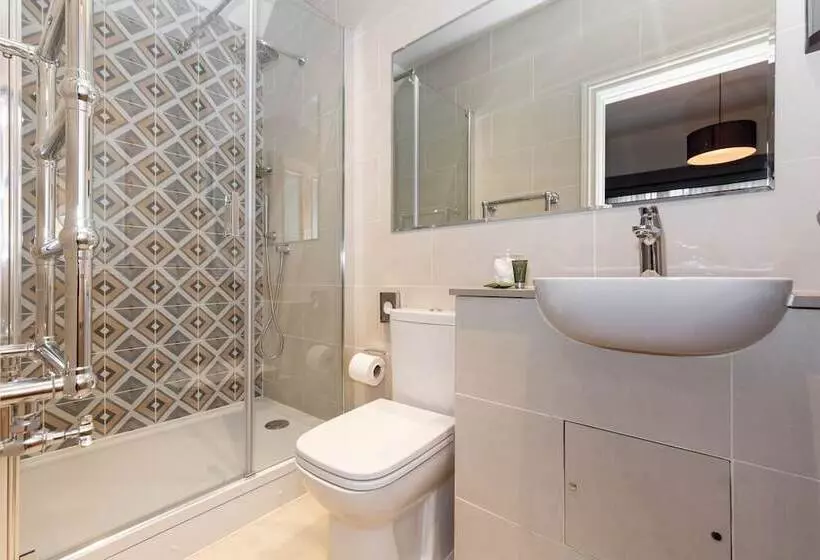 فندق The Old Cock Inn