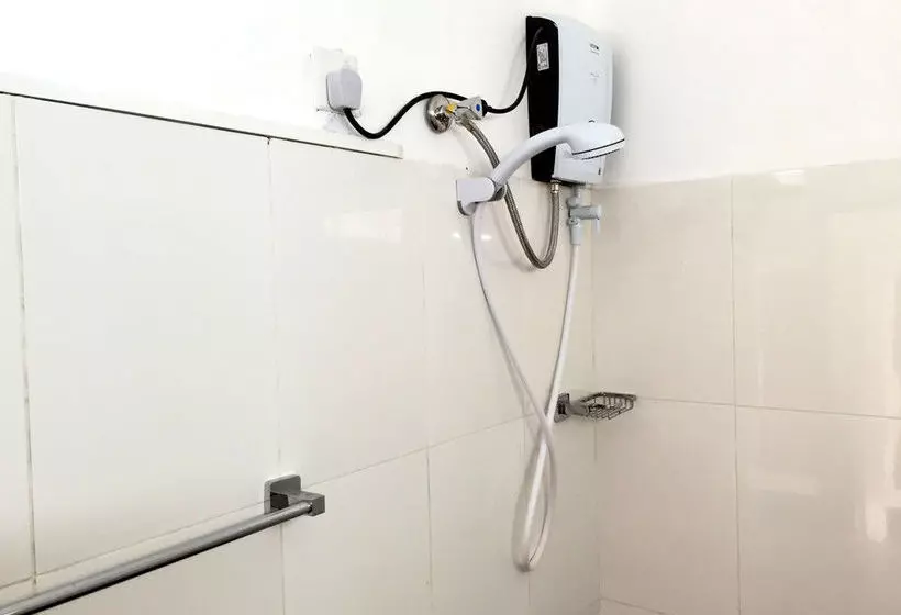 Hotel Riverside Araliya