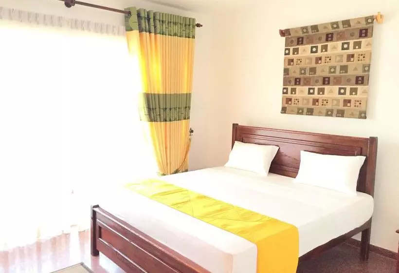 Hotel Riverside Araliya