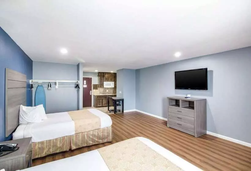 Отель Rodeway Inn & Suites Port Arthur Groves