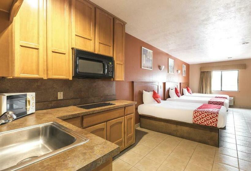 Мотель American Inn & Suites