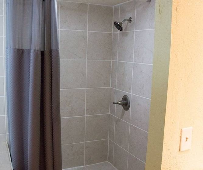 汽车旅馆 Cocomo Inn And Suites