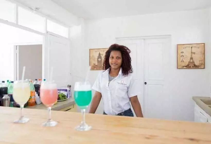 Northway S Hotel Monte Cristo