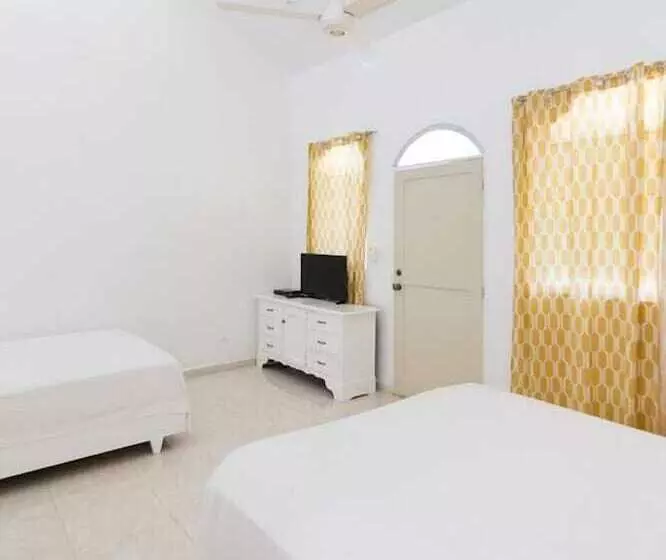 Northway S Hotel Monte Cristo