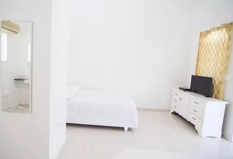 Northway S Hotel Monte Cristo