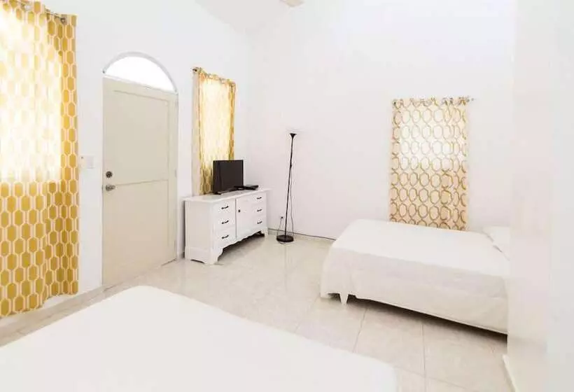 Northway S Hotel Monte Cristo