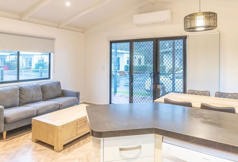 Nrma Warrnambool Riverside Holiday Park