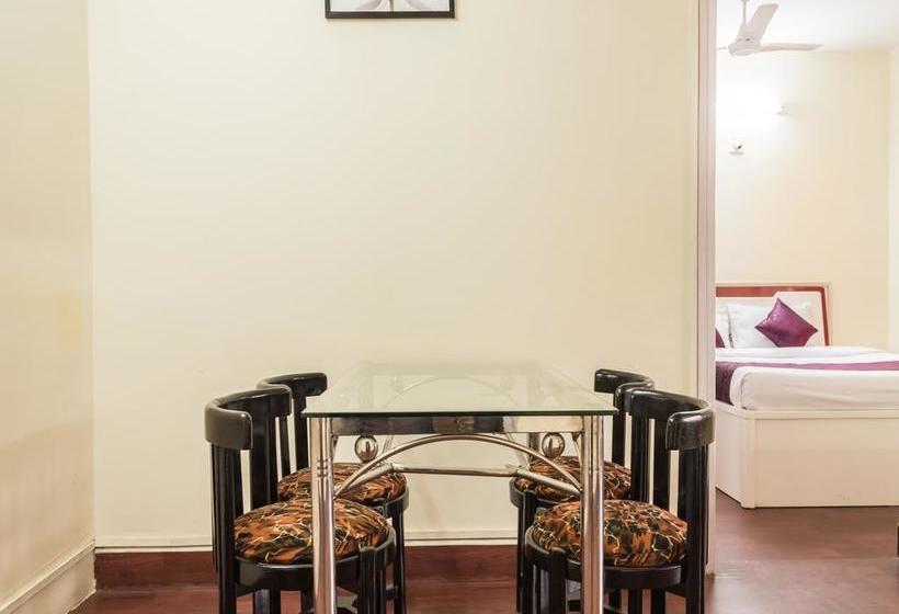 Oyo Apartments Malad Raheja Complex Road