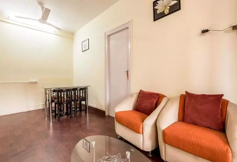 Oyo Apartments Malad Raheja Complex Road