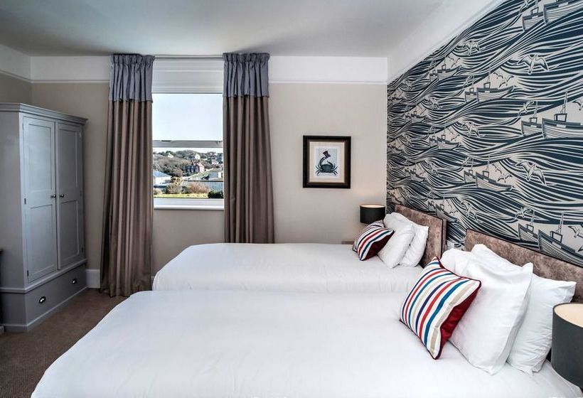 פנסיון Freshwater Bay House