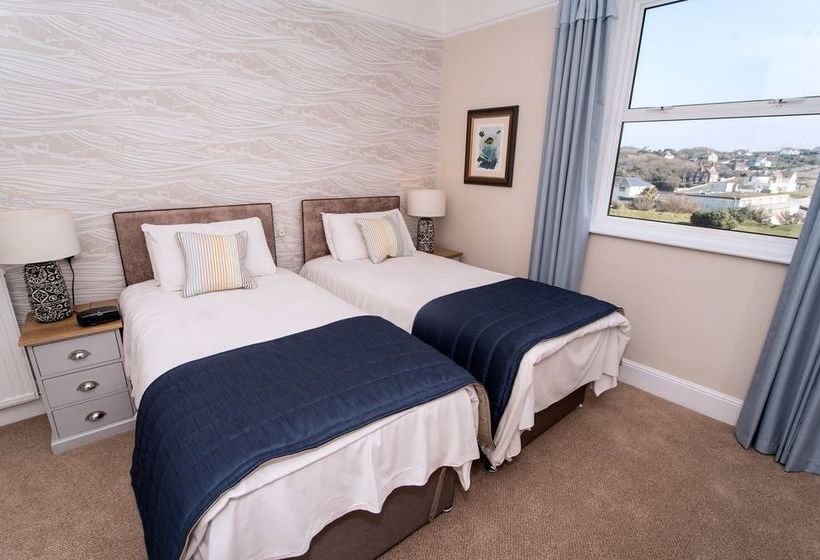 פנסיון Freshwater Bay House