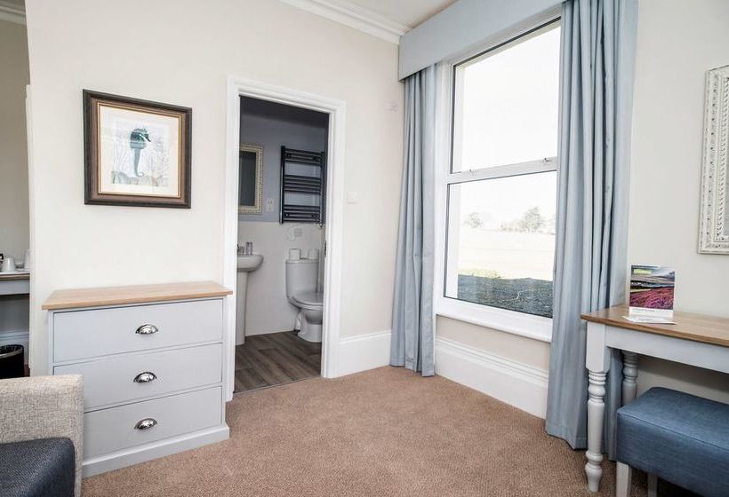 פנסיון Freshwater Bay House