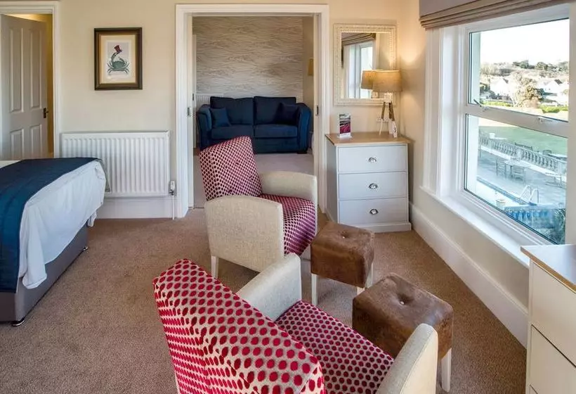 پانسیون Freshwater Bay House