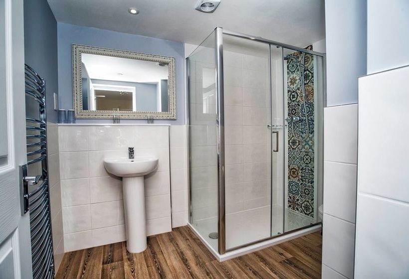 פנסיון Freshwater Bay House