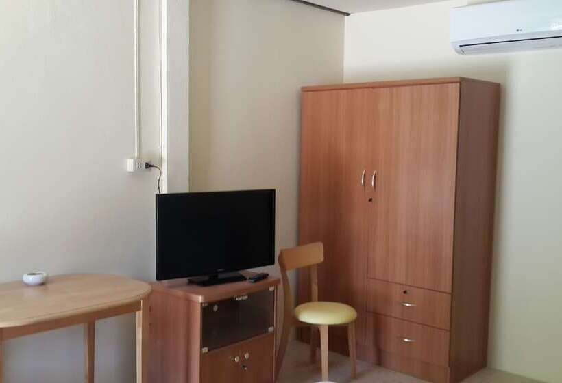 פנסיון Lucky Home Resort