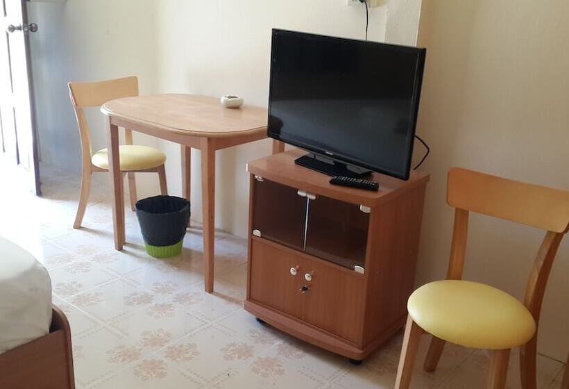 פנסיון Lucky Home Resort