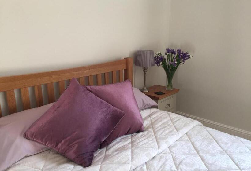 ペンション Slades Farm