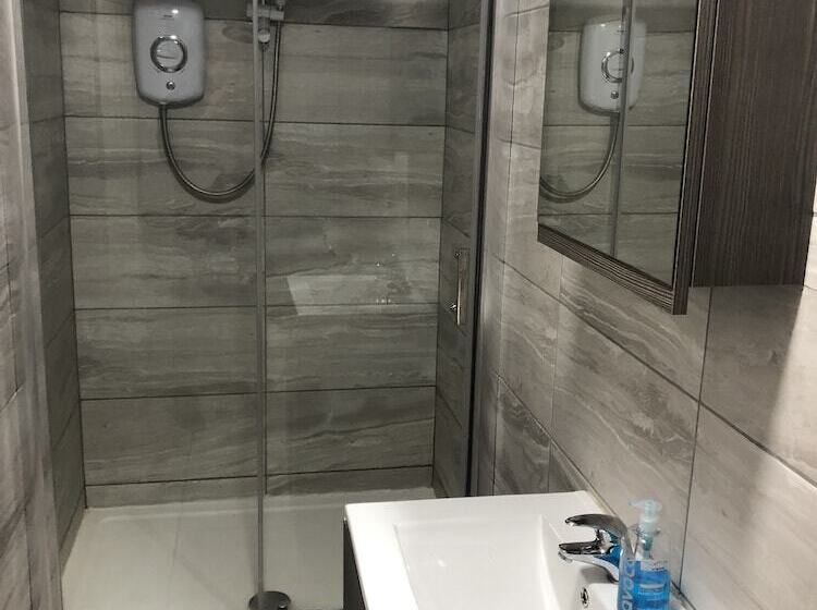 ペンション Stifford Clays Farm