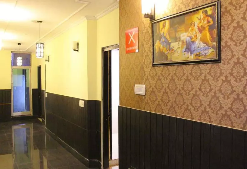 簡易ホテル Oyo Rooms Sc Road Amber Tower 2