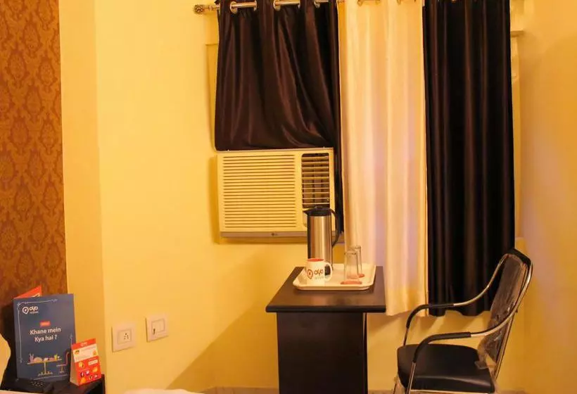 簡易ホテル Oyo Rooms Sc Road Amber Tower 2