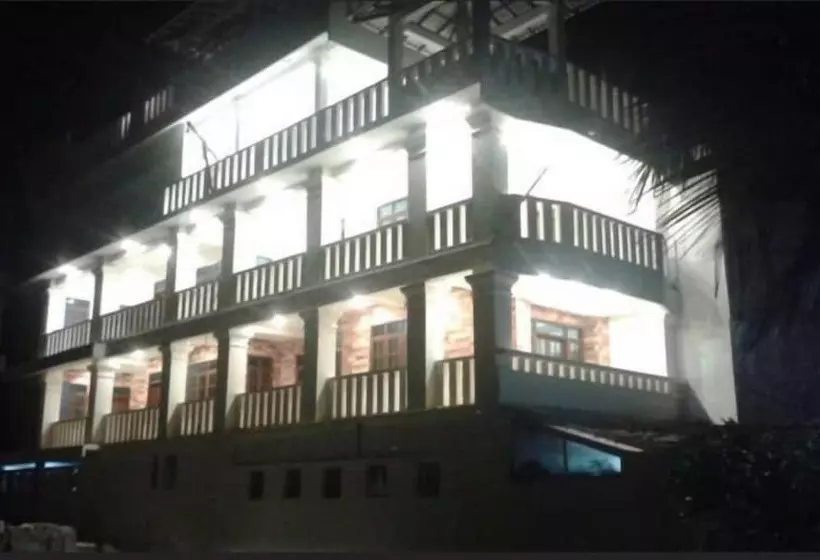 ホテル Coconut Bar Sea Lodge